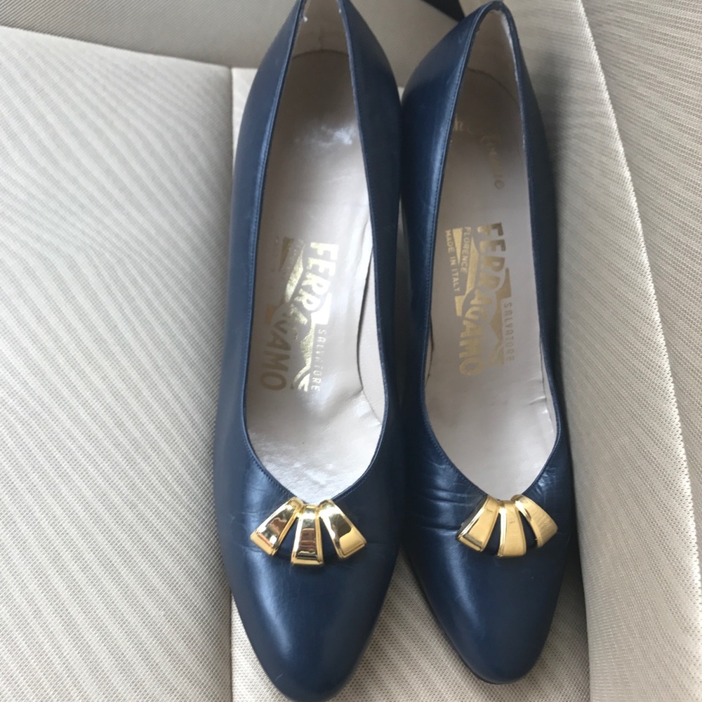 Salvatore ferragamo Navy blue pumps